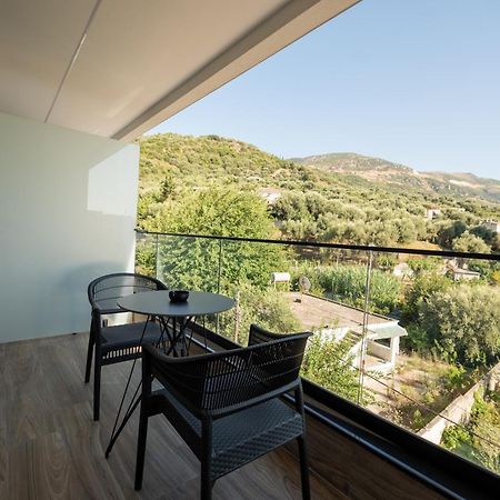 Calma Boutique Hotel Vlorë Exterior foto