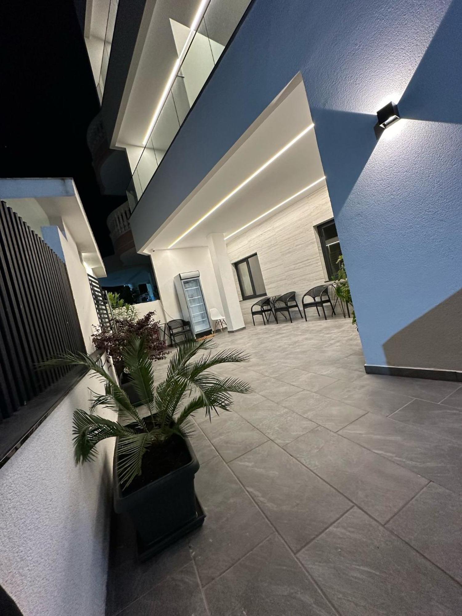 Calma Boutique Hotel Vlorë Exterior foto